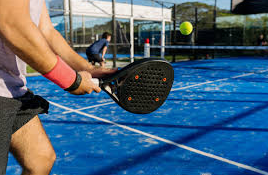 Wat is padel? De snelst groeiende sport ter wereld